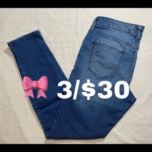 🎀 Super Skinny Mid-Rise Jeans
